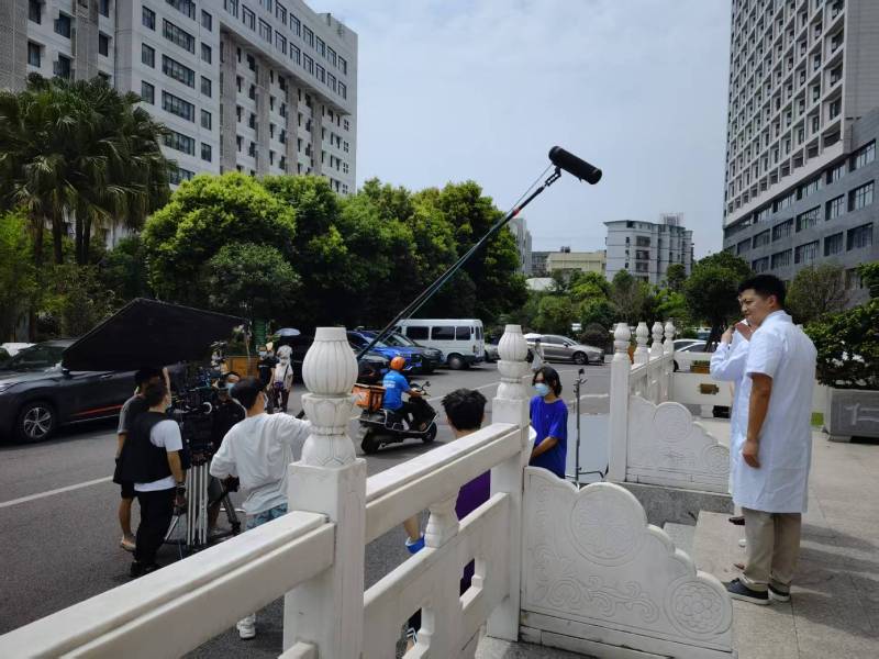 吐鲁番市广告片拍摄公司低成本实现高规格制作的诀窍